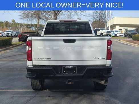 Used 2024 Chevrolet Silverado 2500 Custom w/ Custom Value Package image 4