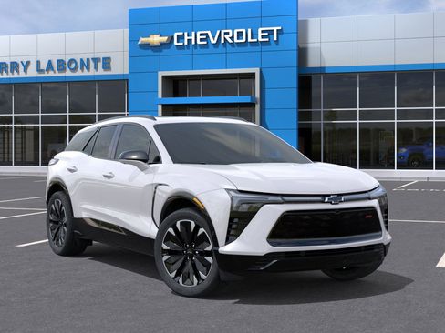New 2025 Chevrolet Blazer EV RS image 9