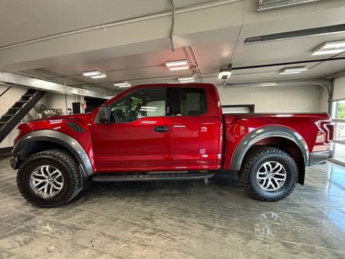 Used 2018 Ford F150 Raptor w/ Equipment Group 801A Mid AWD/4WD image 7