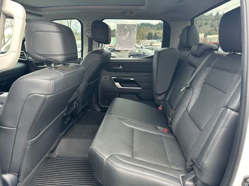 Used 2023 Toyota Tundra Limited AWD/4WD image 14