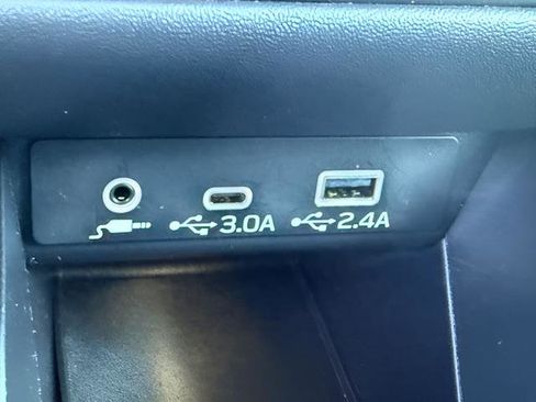 Used 2023 Subaru Outback Limited AWD/4WD image 14