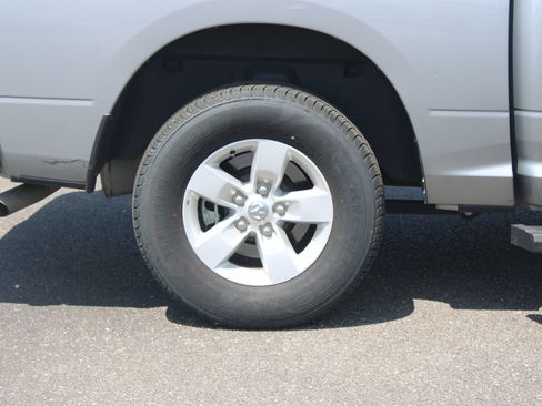 Used 2022 RAM 1500 Tradesman w/ Chrome Plus Package RWD image 12