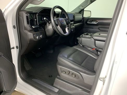Used 2025 GMC Sierra 1500 SLT image 31