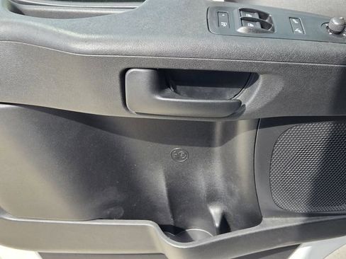 Used 2025 RAM ProMaster 2500 w/ Convenience Group FWD image 24