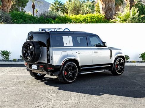 Used 2023 Land Rover Defender 110 X image 6