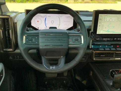 New 2025 GMC Hummer EV 3X w/ Extreme Off-Road Package image 4