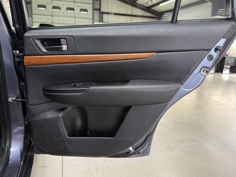Used 2014 Subaru Outback 2.5i Limited AWD/4WD image 15