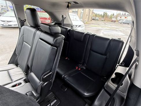 Used 2019 Toyota Highlander XLE image 16