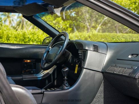 Used 1990 Chevrolet Corvette ZR-1 RWD image 58