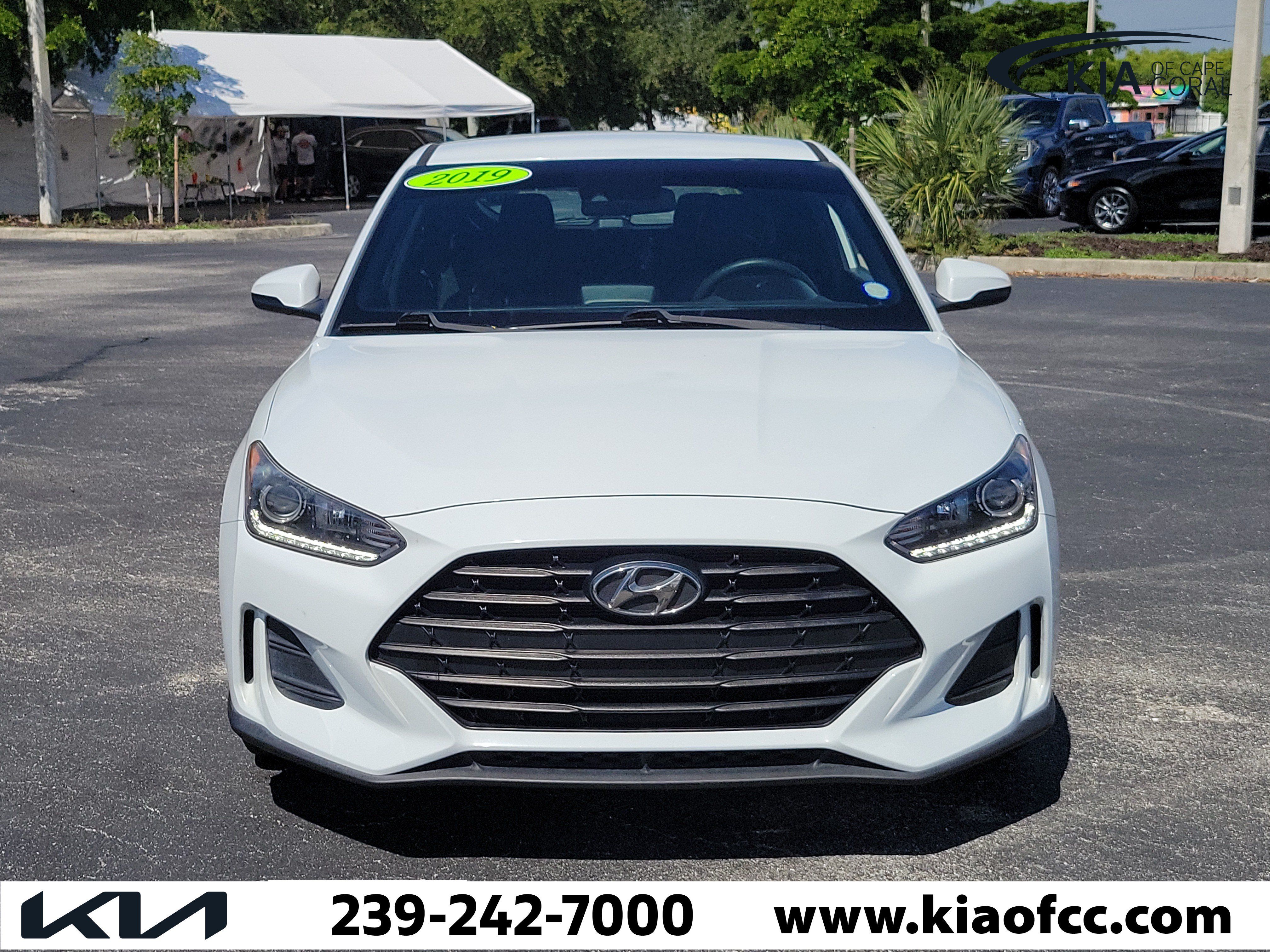 Used 2019 Hyundai Veloster 2.0 FWD image 2