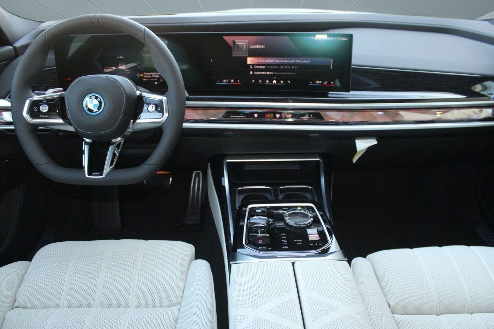 Used 2026 BMW i7 eDrive50 RWD image 15
