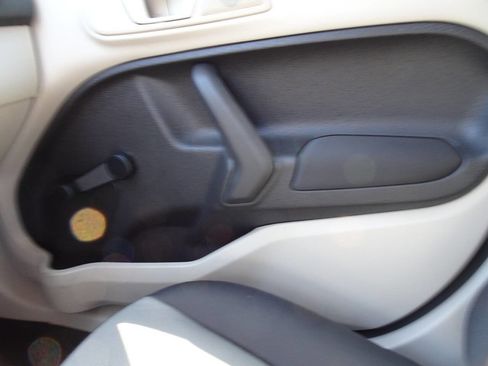 Used 2013 Ford Fiesta S w/ Convenience Pkg image 24