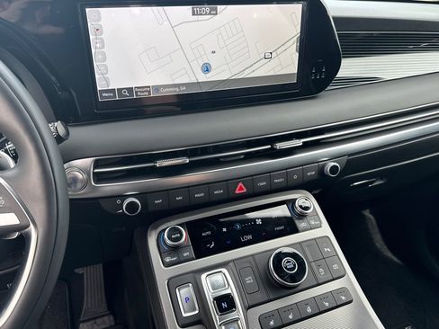 Used 2025 Hyundai Palisade Calligraphy image 29