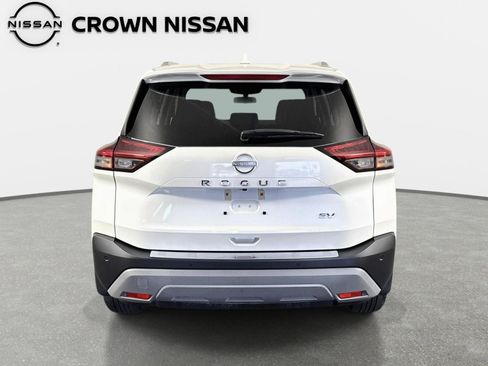 Used 2023 Nissan Rogue SV w/ SV Premium B Package FWD image 6