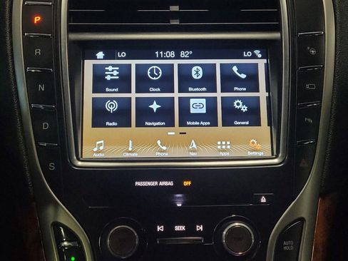 Used 2016 Lincoln MKX Reserve w/ Luxury Package AWD/4WD image 25