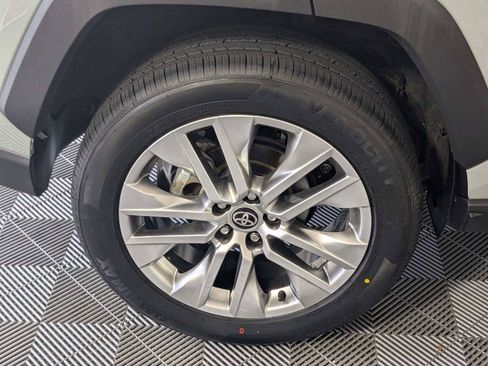 Used 2023 Toyota RAV4 XLE Premium FWD image 10
