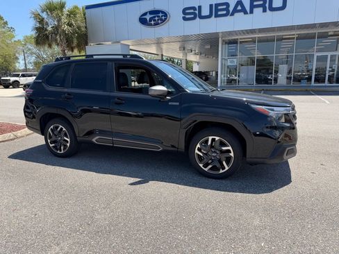 Used 2025 Subaru Forester Limited image 1