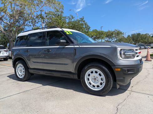 Certified 2023 Ford Bronco Sport Heritage w/ Heritage Convenience Package AWD/4WD image 2