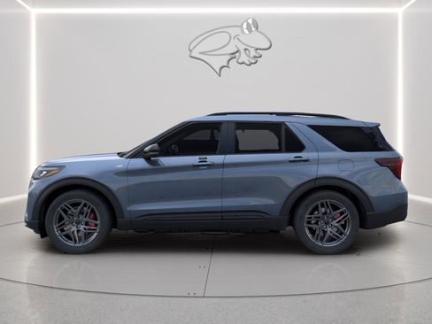 New 2026 Ford Explorer ST-Line AWD/4WD image 3