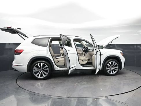Used 2021 Volkswagen Atlas SEL R-Line FWD image 39