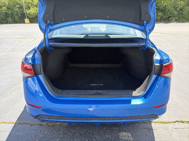Used 2024 Nissan Sentra SV FWD image 16