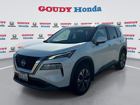 Used 2023 Nissan Rogue SV image 1