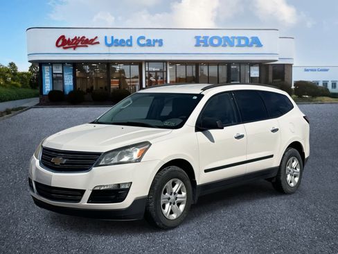 Used 2014 Chevrolet Traverse LS image 1