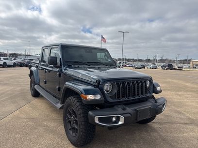 Used 2025 Jeep Gladiator Sport
