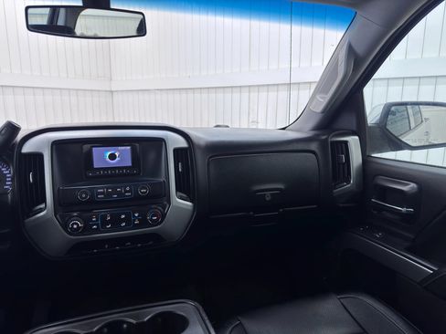 Used 2015 Chevrolet Silverado 1500 W/T RWD image 16