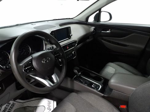 Used 2019 Hyundai Santa Fe SE w/ Cargo Package FWD image 10