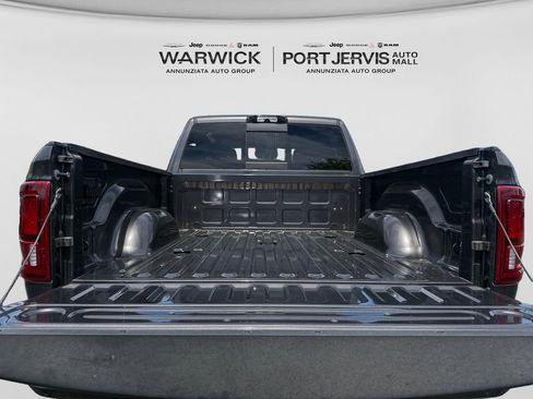 New 2026 RAM 2500 Big Horn AWD/4WD image 18