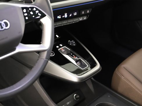 Certified 2022 Audi Q4 e-tron Premium Plus image 18