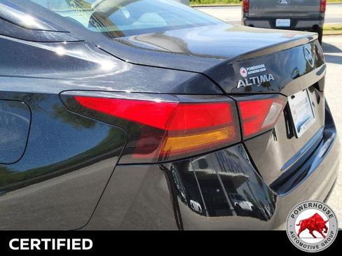 Used 2024 Nissan Altima 2.5 SR FWD image 13