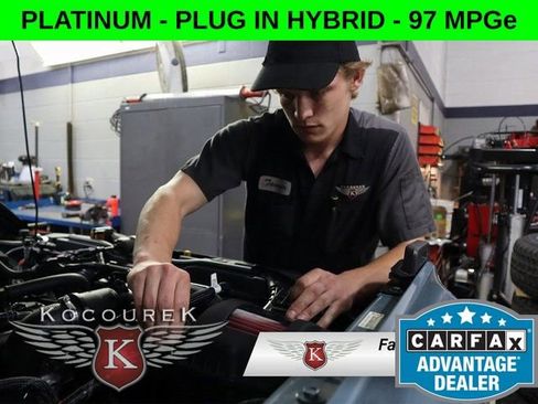 Used 2018 Ford Fusion Energi Platinum image 31