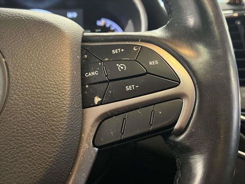 Used 2020 Jeep Grand Cherokee Limited image 21