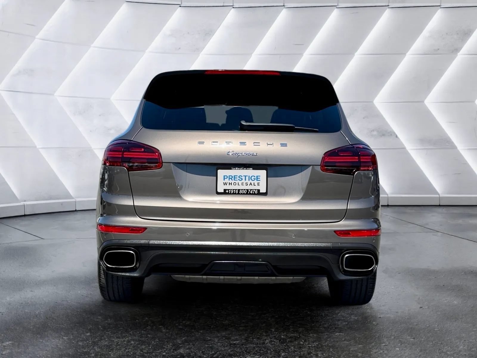 Used 2016 Porsche Cayenne AWD/4WD image 7