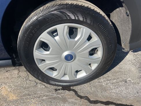 Used 2022 Ford Transit Connect XL image 24