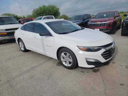 Used 2022 Chevrolet Malibu LS
