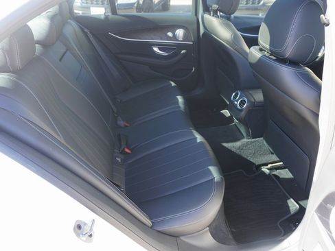 Used 2020 Mercedes-Benz E 350 Sedan image 23