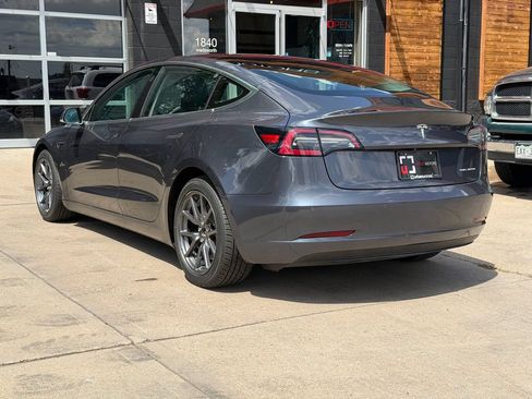 Used 2018 Tesla Model 3 Long Range AWD/4WD image 3