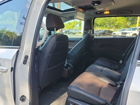 Used 2025 Honda Odyssey Elite image 13