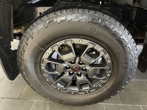 Used 2023 Nissan Frontier PRO-4X w/ Pro-4X Premium Package AWD/4WD image 33