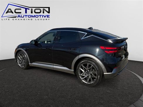 Used 2023 Genesis GV60 Advanced image 6