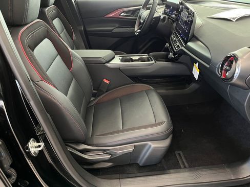 Certified 2024 Chevrolet Equinox EV RS image 35