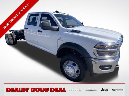 New 2026 RAM 5500 Tradesman w/ Chrome Appearance Group image 9