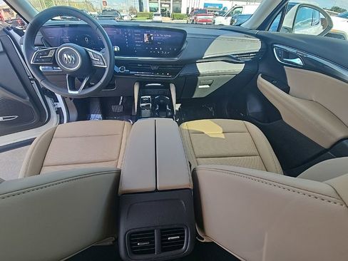 Certified 2025 Buick Envision Preferred image 13