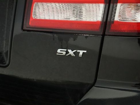 Used 2017 Dodge Journey SXT w/ Comfort/Convenience Group AWD/4WD image 16