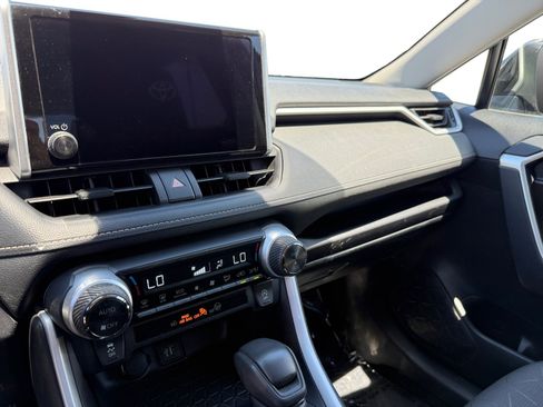 Used 2024 Toyota RAV4 XLE FWD image 12