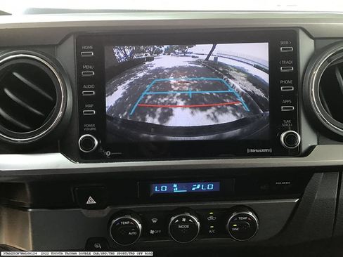 Used 2022 Toyota Tacoma SR5 RWD image 10