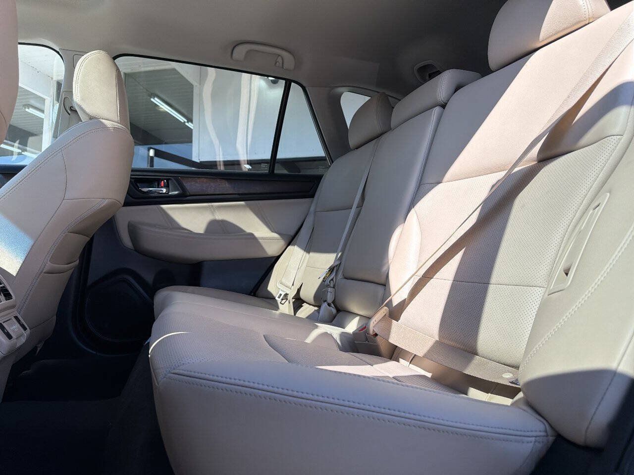 Used 2018 Subaru Outback 2.5i Limited AWD/4WD image 26
